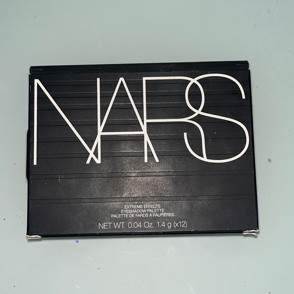NARS Extreme effects eyeshadow palette